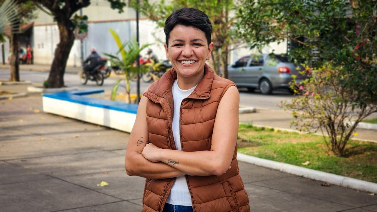 A radialista Jacque Polo comemora 15 anos de profissão