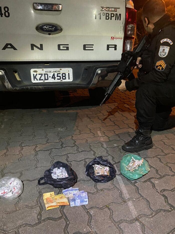 Ação da PM resultou em 5 presos e drogas apreendidas