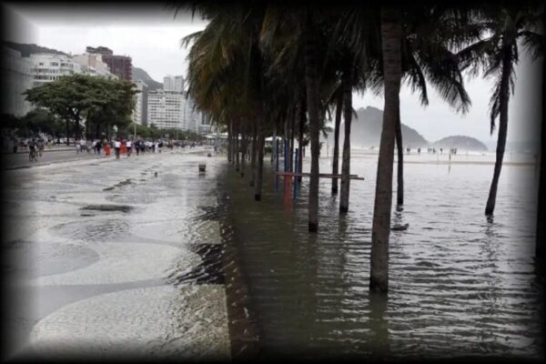 Alerta de Ressaca no Rio de Janeiro vai durar até o final de semana, segundo meteorologia