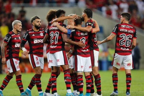 Atacante Bruno Henrique já enfrentou acusação de falsidade ideológica