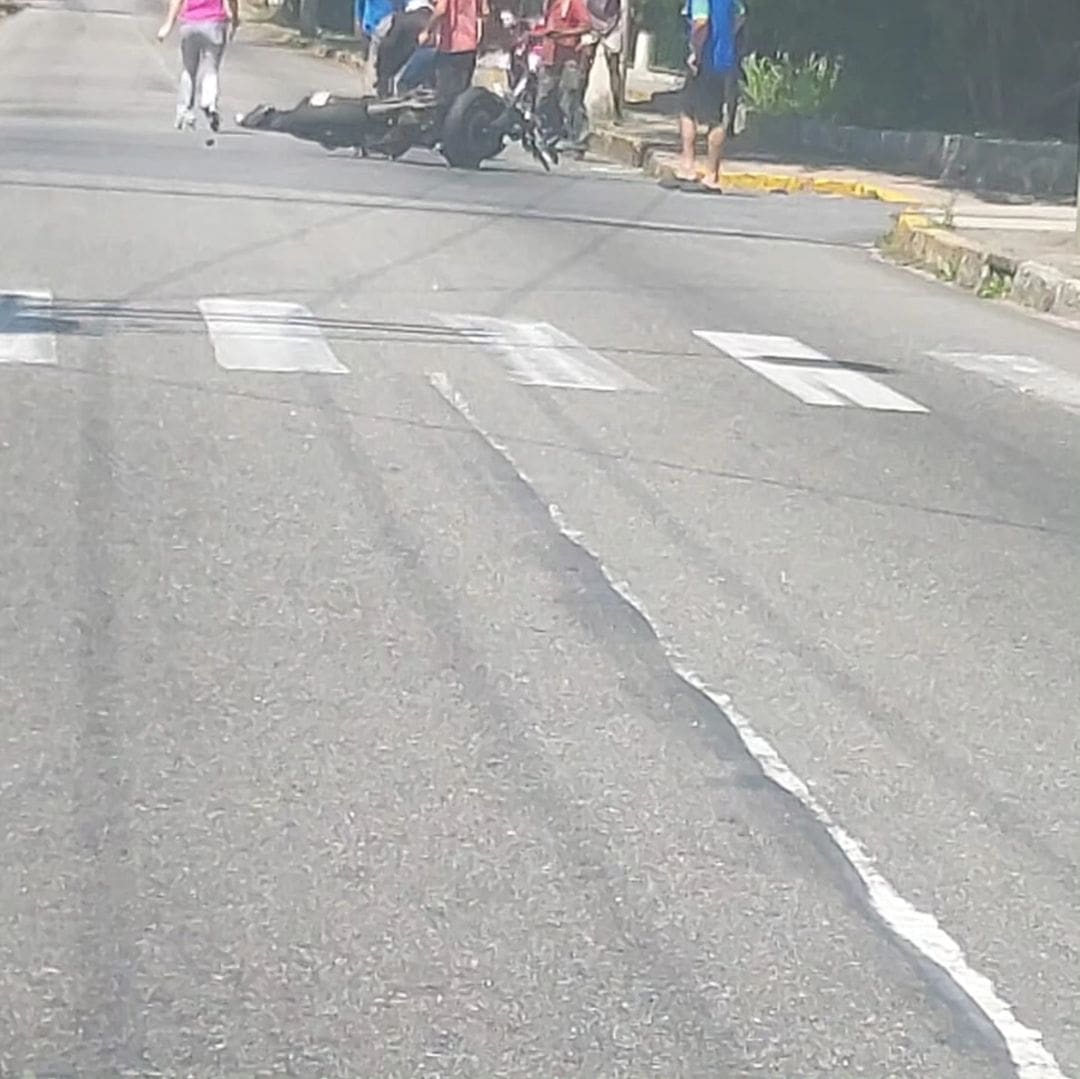 Atropelamento deixa pessoa ferida no bairro de Olaria em Nova Friburgo (1)