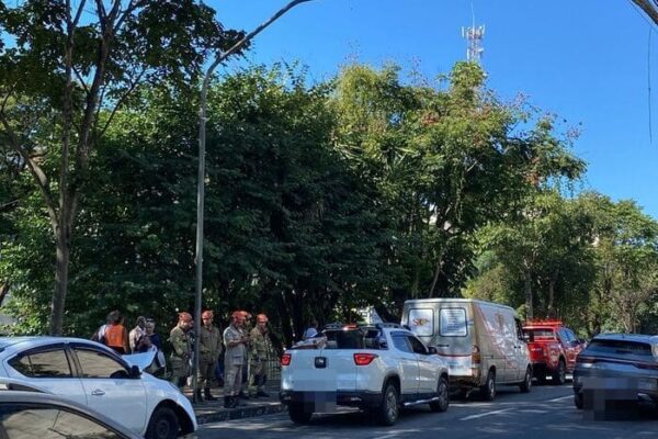 Batida em Nova Friburgo deixa trânsito intenso
