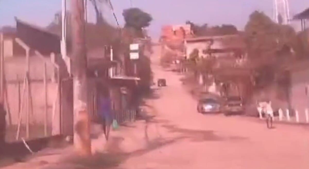 Morador aponta em vídeo locais mais perigosos de Belford Roxo