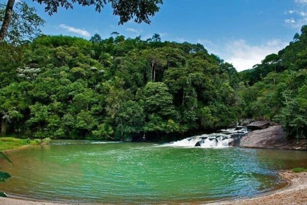 Cachoeira do Poço Feio em Lumiar é um dos locais mais bonitos de lazer de Nova Friburgo e encanta moradores e turistas