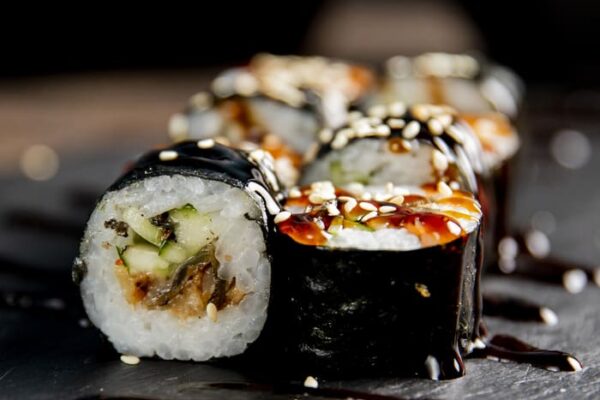 Prefeitura de Nova Friburgo aplica multa em restaurante japonês
