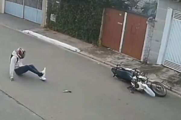Criminoso morre após tentar assaltar PM e família