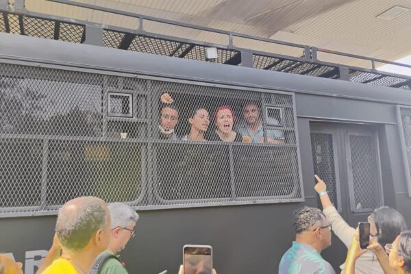 Deputado Federal Glauber Braga e 3 estudantes na Uerj foram detidos no Rio de Janeiro