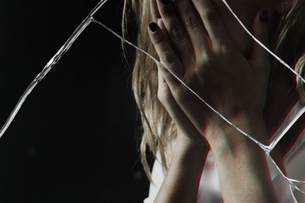 Deputados federais enfrentam problemas na Justiça por agressão a mulher, organização criminosa e disseminação de Fake News