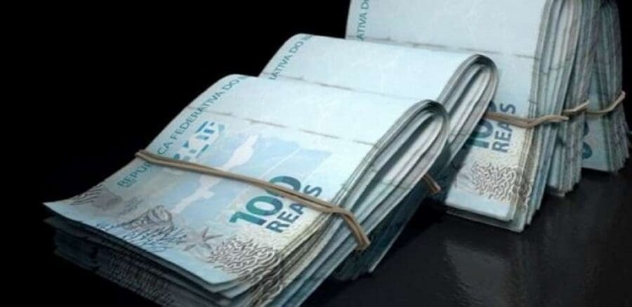 Em Nova Friburgo, prefeito, vice, vereadores e secretários terão reajuste salarial