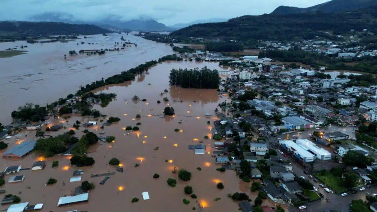 Rio Grande do Sul passa por grande dificuldade após chuvas
