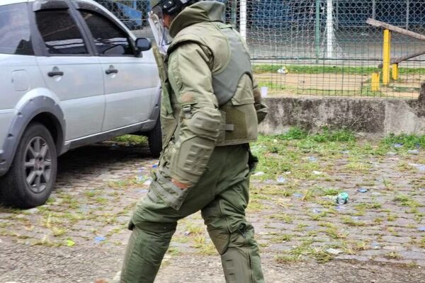 Esquadrão antibombas foi acionado — Foto Divulgação