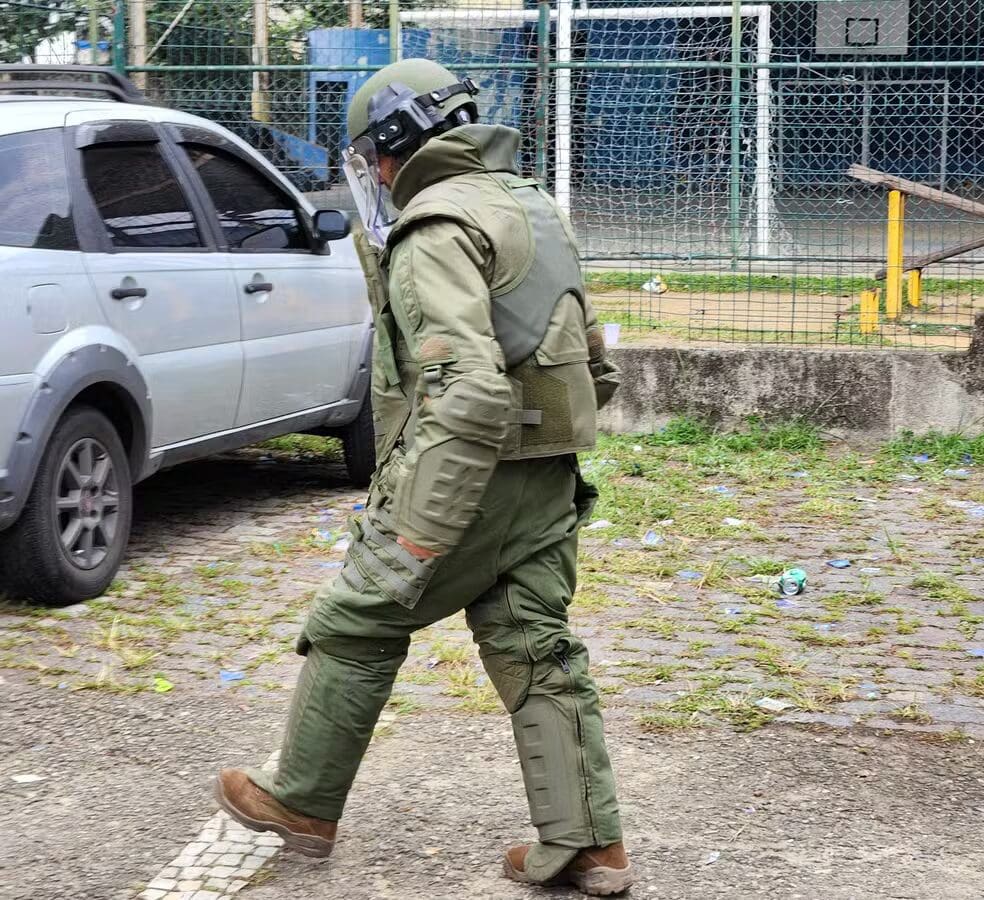 Esquadrão antibombas foi acionado — Foto Divulgação