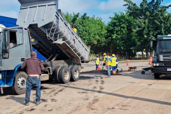 Estado do RJ vai gastar quase R$ 1 bi em obras de recuperação asfáltica