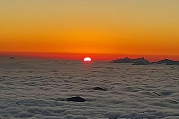 Frio intenso em Nova Friburgo - Vista do Pico da Caldedônia - Foto Paulo Braga Junior (2)