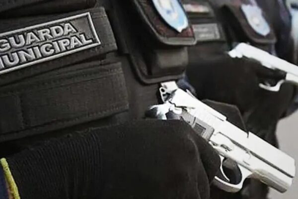 Guarda Municipal do Rio de Janeiro está autorizada a utilizar arma de fogo e policiamento ostensivo