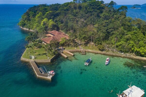 Ilha da Pescaria é um dos locais paradisíacos de Paraty, no Estado do Rio de Janeiro - Foto Eu Amo Paraty (2)