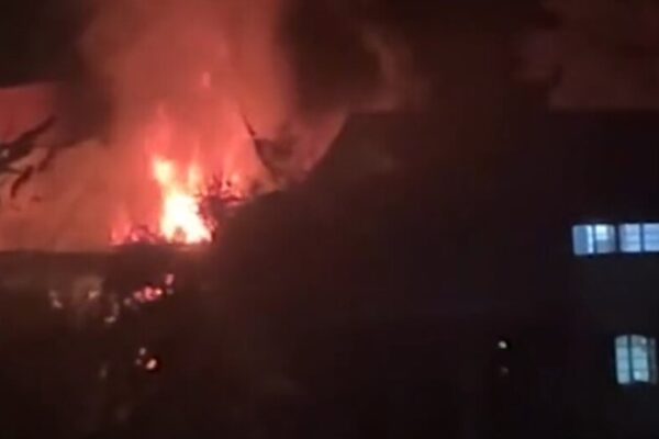 Incêndio em casa do Cascatinha em Nova Friburgo