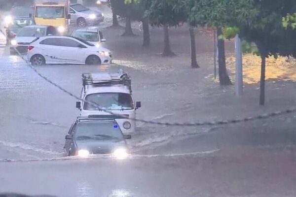 Inmet alerta para chuvas intensas em boa parte do Estado do RJ