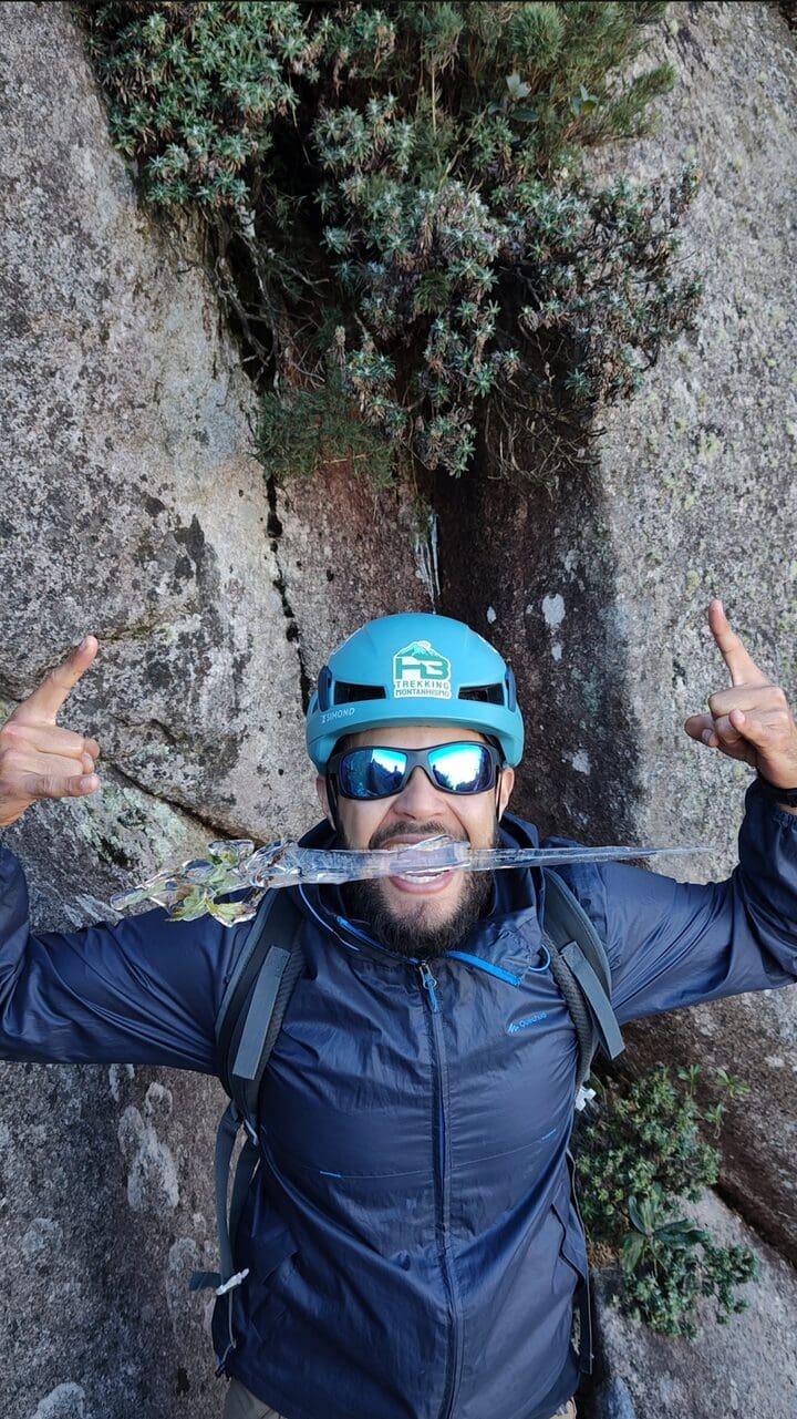 Itatiaia congelada viraliza nas redes sociais - Imagens Guia Hiago Barboza