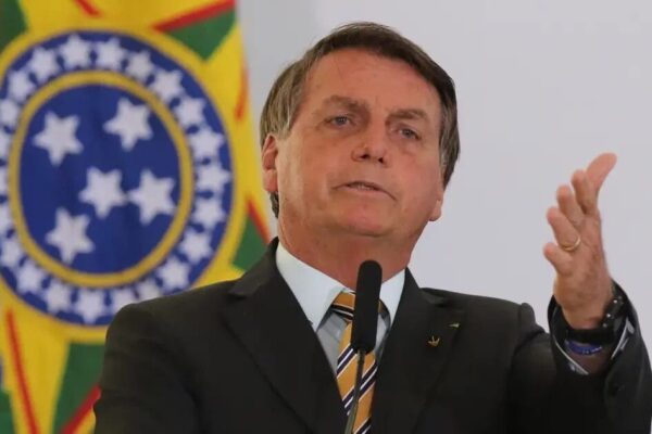 Jair Bolsonaro é tido como líder de organização criminosa e é indiciado pela PGR por tentativa de golpe no Brasil