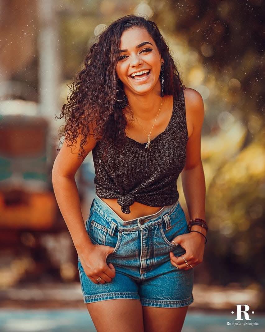 Joana Brasil, de Sumidouro-RJ, morreu após um terrível acidente