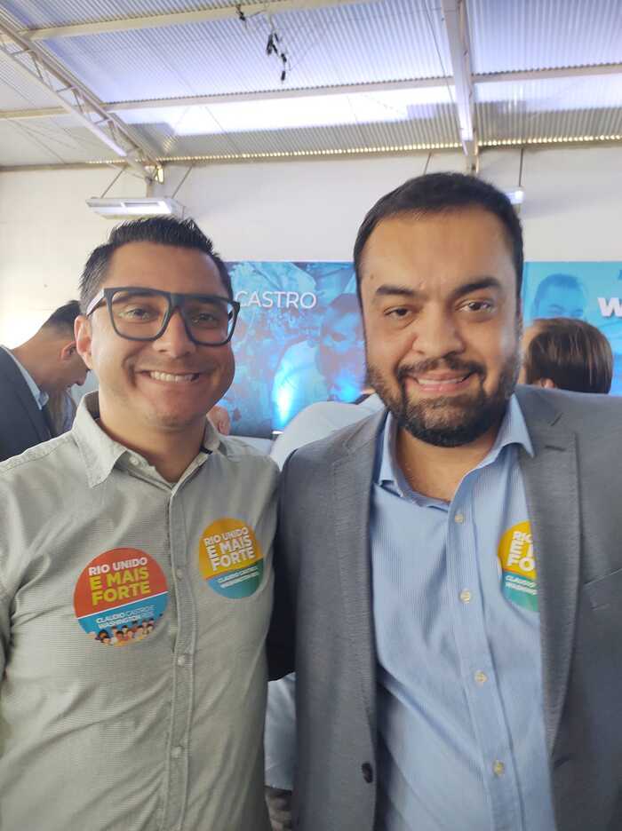 Prefeito de Nova Friburgo e Governador Cláudio Castro, posam juntos para foto