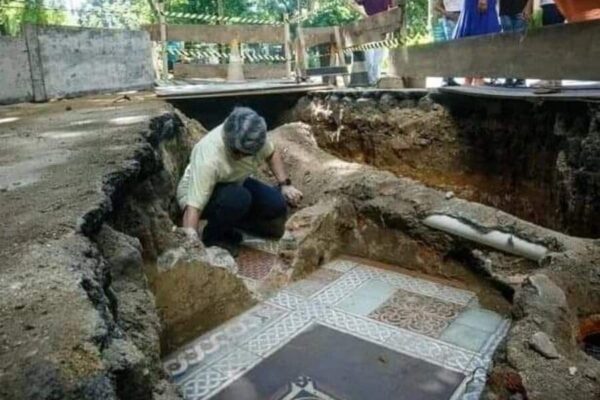Ladrilhos da época do Império é descoberto durante escavação no Palácio do Catete no Rio de Janeiro