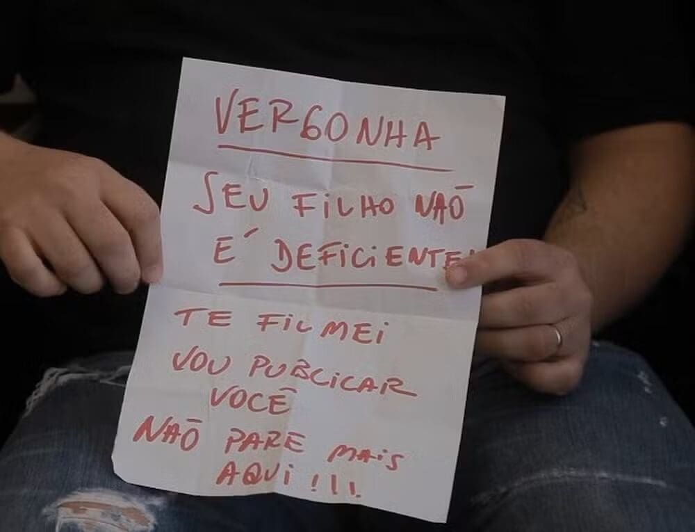 Mãe de criança autista recebe bilhete ameaçador em Nova Friburgo
