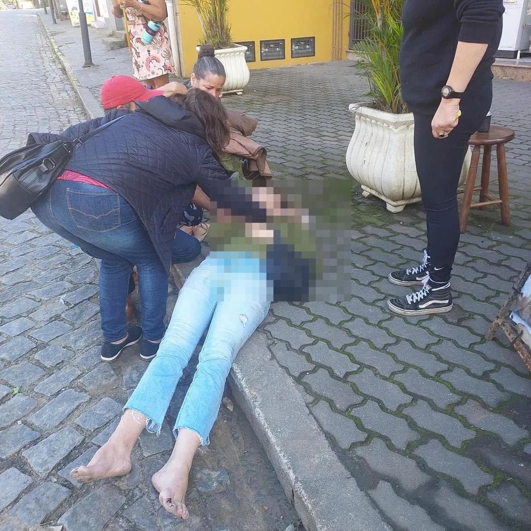 Mulher cai e fratura braço em Lumiar - Nova Friburgo