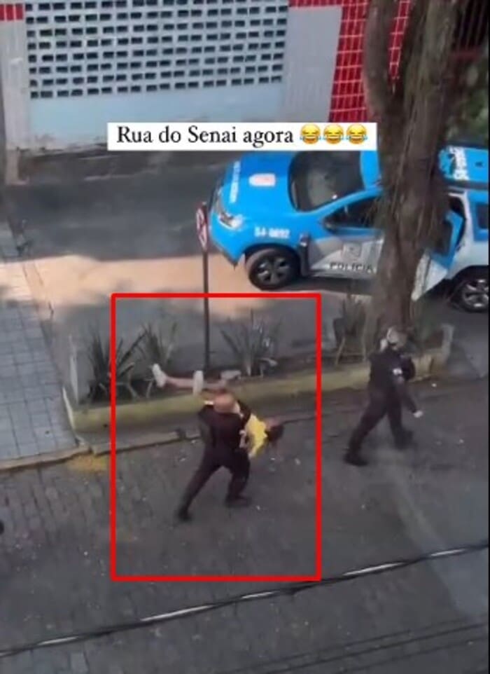 Mulher é tenta fugir mas é presa polícia no Centro de Nova Friburgo