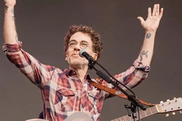 Nando Reis fará show em Nova Friburgo