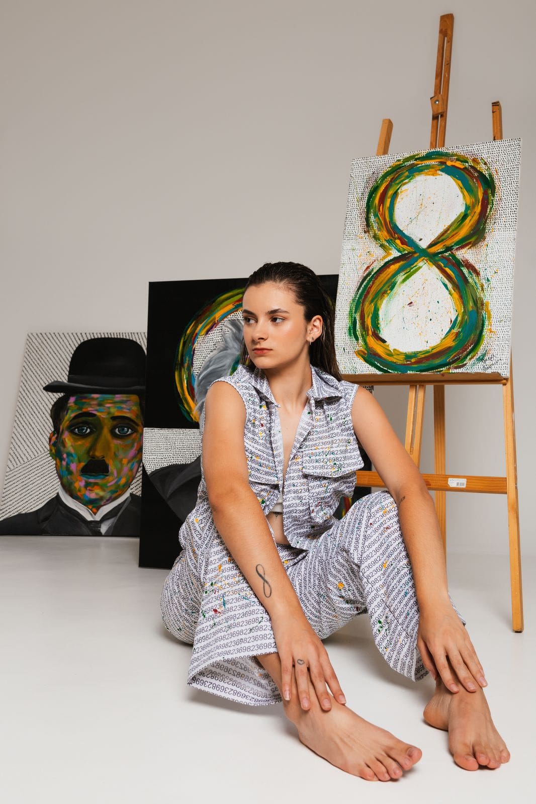 Nicole Lumiere, artista plástica, já expôs suas obras no Museu do Louvre e agora lança exposição em Nova Friburgo