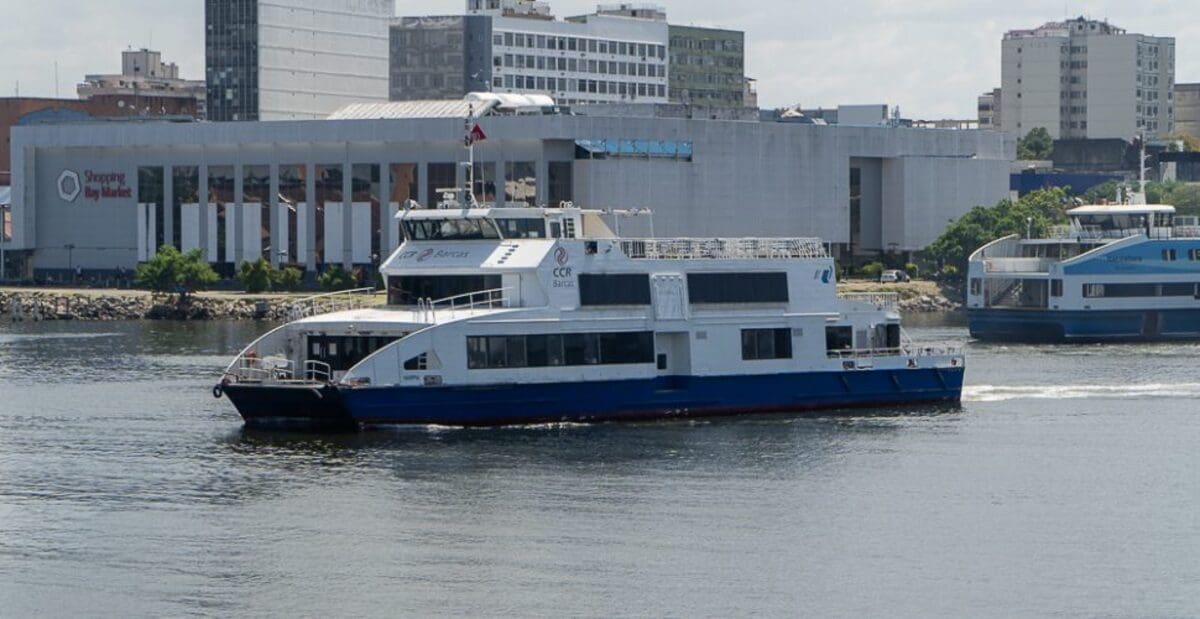 Niterói anuncia acordo para reduzir preço do Catamarã de Charitas a Praça XV, no Rio de Janeiro