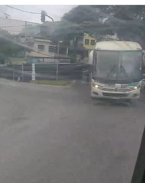 Ônibus quebrado na Praça Marcílio Dias em Nova Friburgo