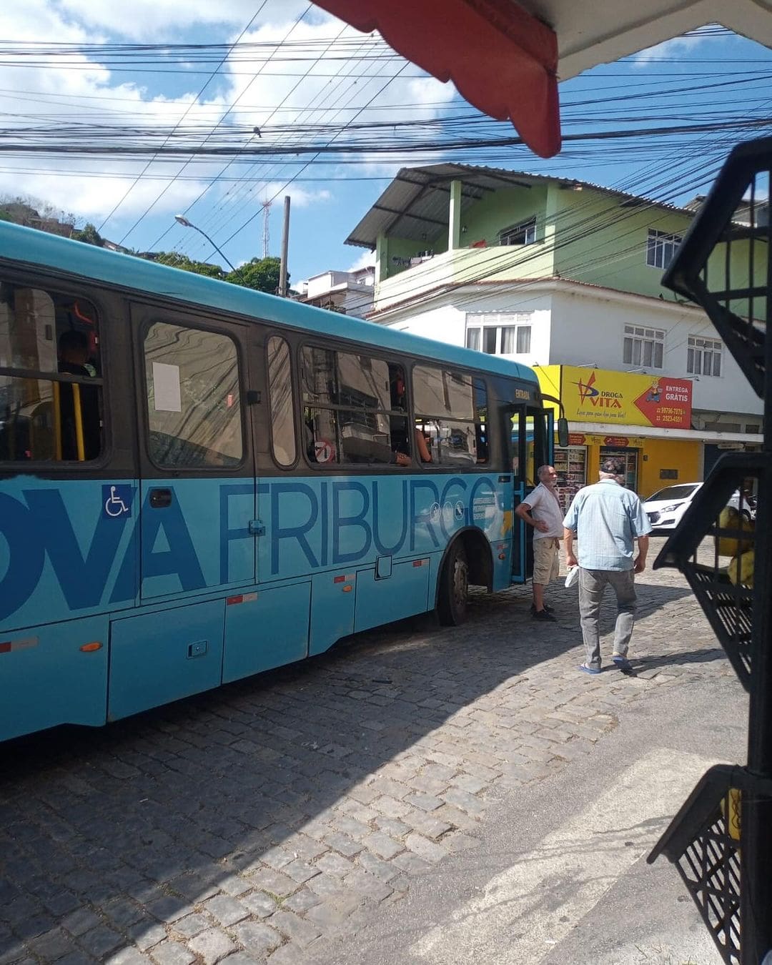 Ônibus teve pane mecânica e enguiçou no Centro de Nova Friburgo