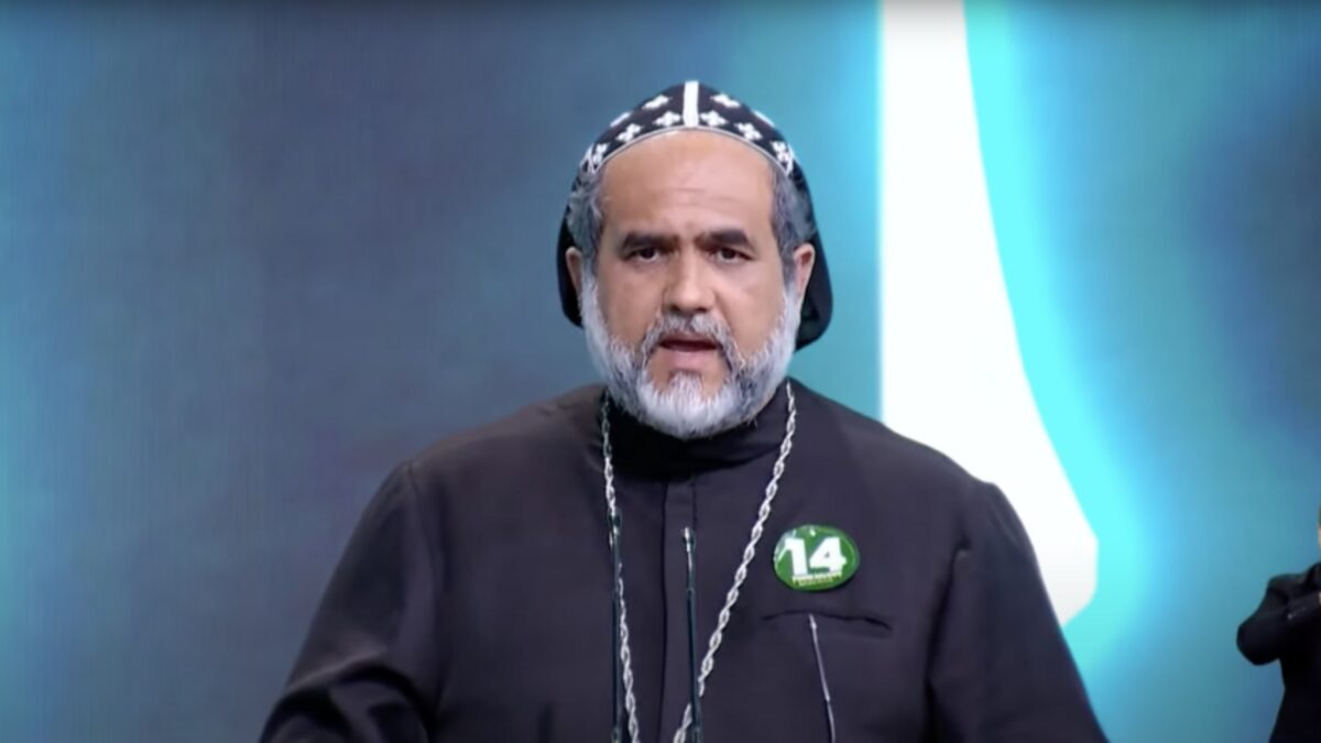 Cartaz com presença de Padre Kelmon em Nova Friburgo circula nas redes sociais