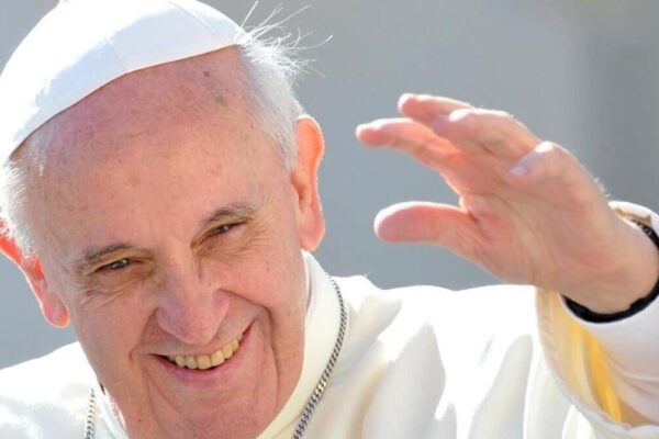 Papa Francisco morre aos 88 anos no Vaticano e Mundo está de luto
