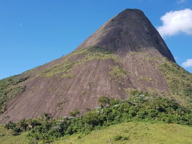 Pedra Dubois em Santa Maria Madalena