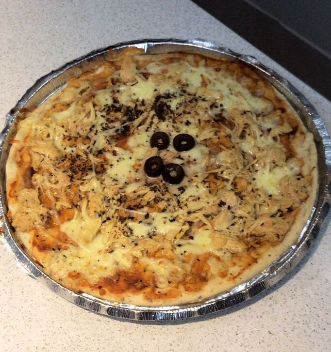 Pizza de frango com requeijão