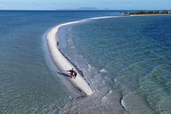 Ponta de Alcaíra ou Arubinha fica em Arraial do Cabo e é um dos locais mais bonitos do Rio de Janeiro