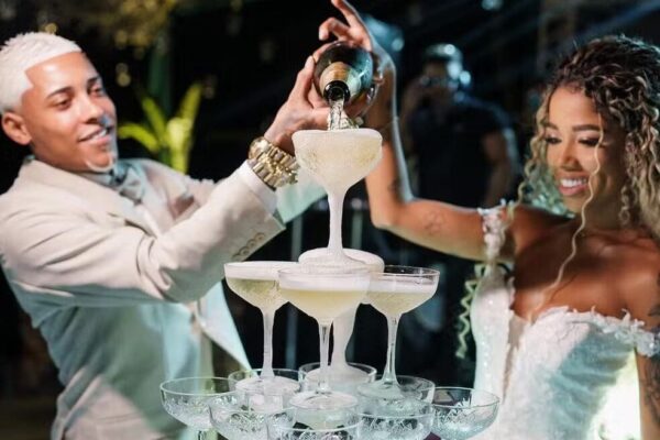 Poze do Rodo com a esposa em seu casamento - Casal foi alvo de busca e apreensão