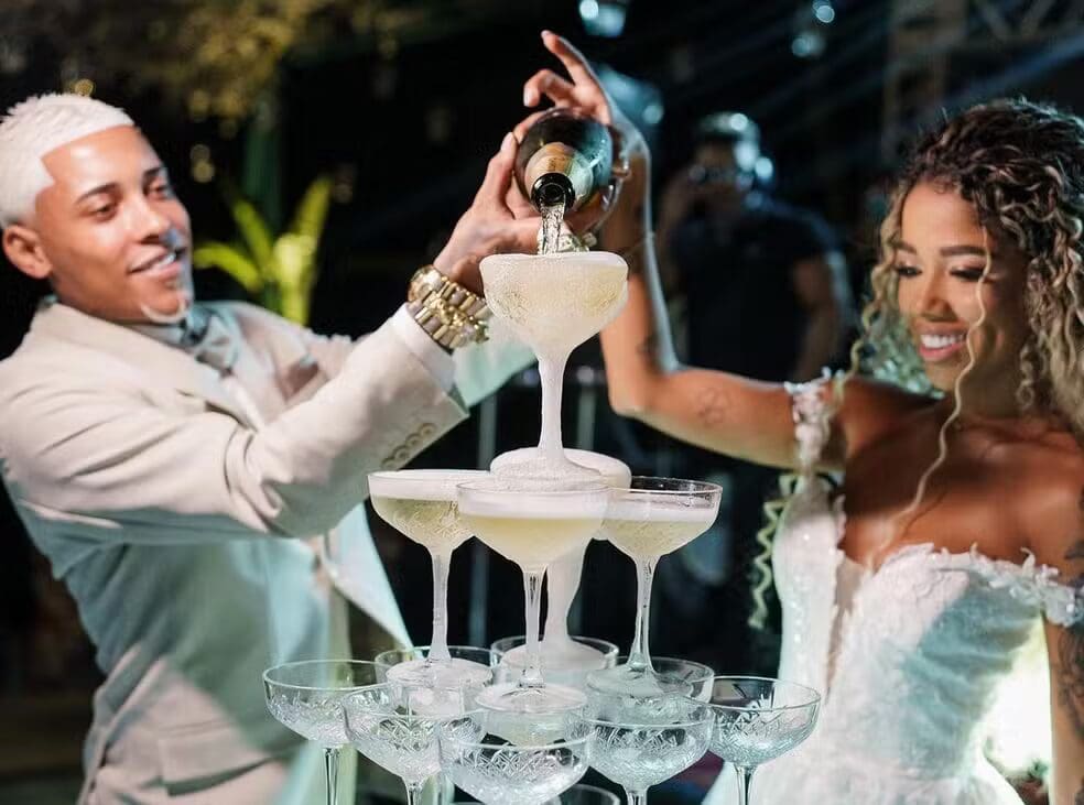 Poze do Rodo com a esposa em seu casamento - Casal foi alvo de busca e apreensão