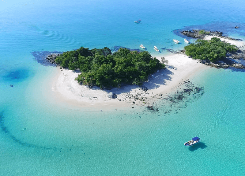 Praia de Cataguases em Ilha Grande é um dos paraísos do Estado do Rio de Janeiro