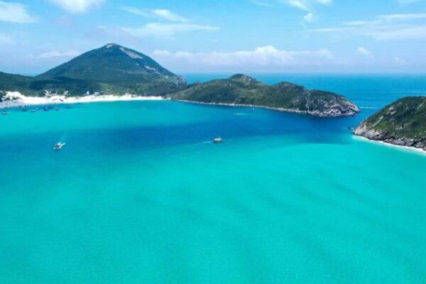 Praia do Farol em Arraial do Cabo na região dos lagos do Rio de Janeiro é a mais perfeita do Brasil - 2 (1)