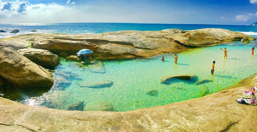 Praia do Secreto fica no Recreio dos Bandeirantes no Rio de Janeiro