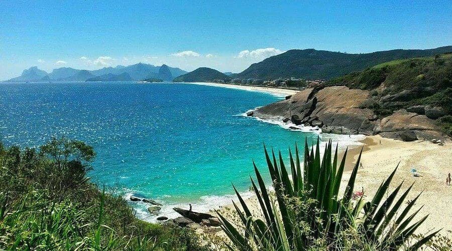 Praia do Sossego é um paraíso na cidade de Niterói e ainda é pouco frequentada (1)