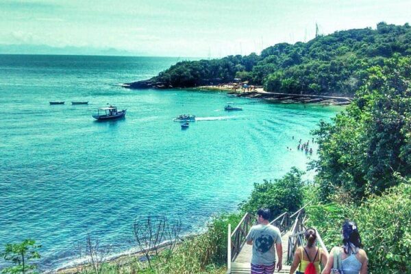Praias Azeda e Azedinha em Búzios são uma das praias mais bonitas da região e encantam moradores e turistas do Rio de Janeiro