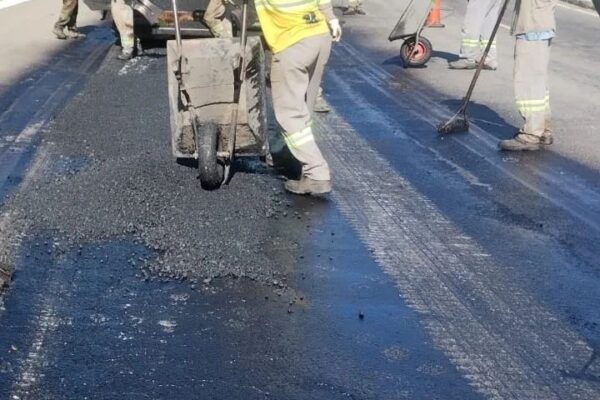 Rj 116 passa por intervenção no asfalto - Trecho funciona em meia pista (1)