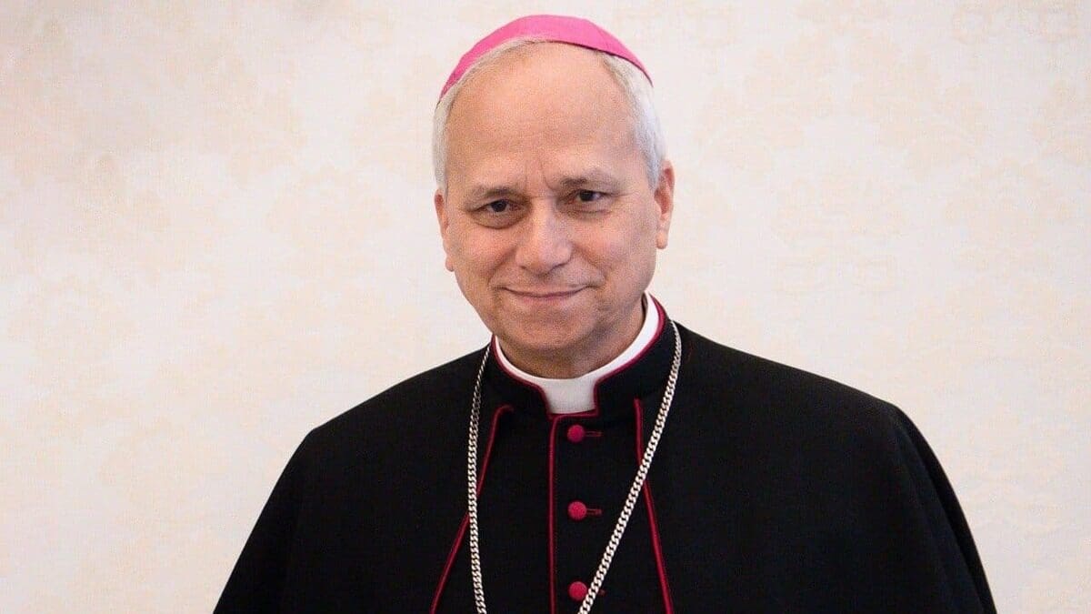 Robert Prevost é o Novo Papa sob o nome de XIV