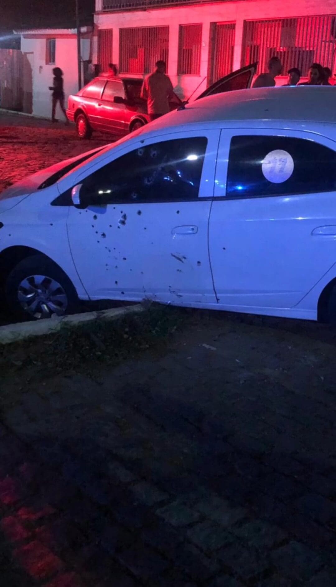 Segurança foi morto a tiros de fuzil na noite de quinta feira em Cachoeiras de Macacu